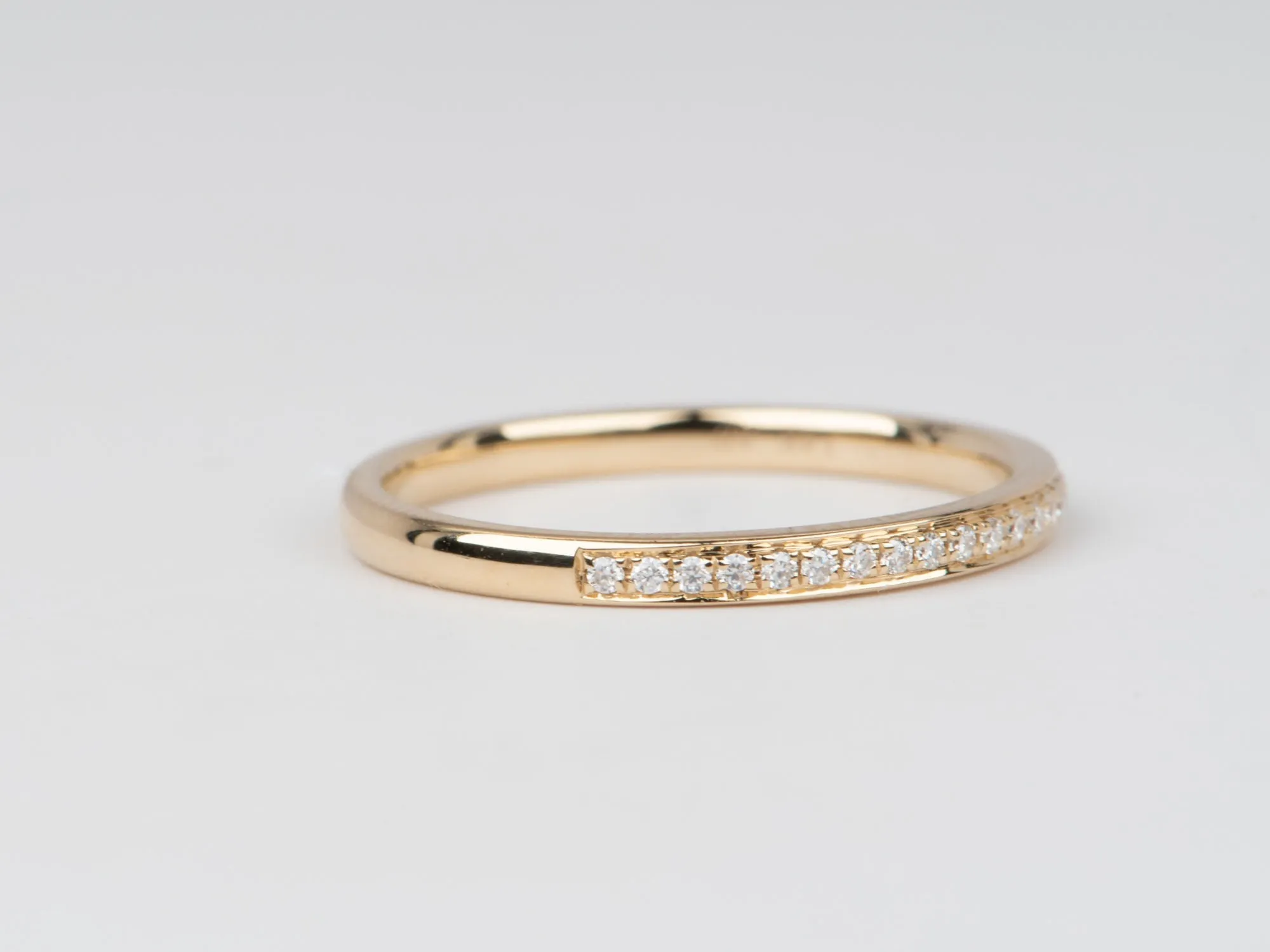 2mm Wide Wedding Band with Moissanite 14K Gold R5082