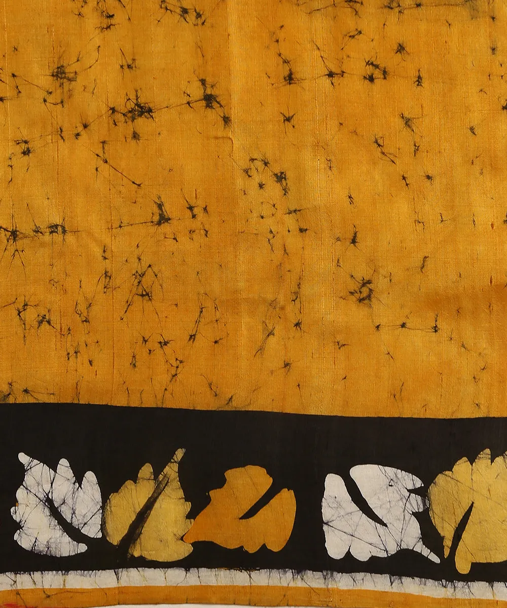 Handloom Offwhite And Mustard Pure Mulberry Silk Hand Batik Saree With Striped Border