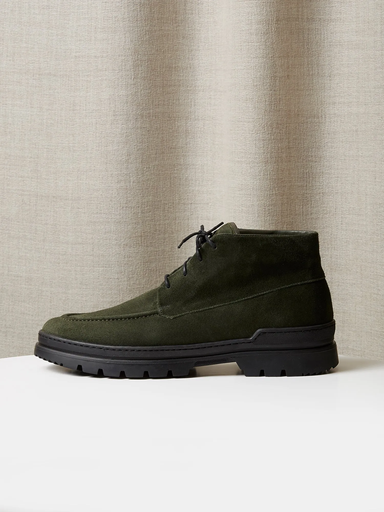 The Engadin Boot in Forest Green Suede with Fur Lining