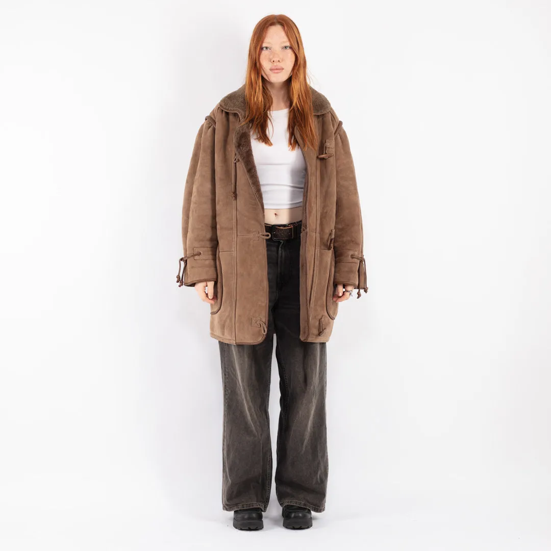 Vintage 90's Women Oversized Sheepskin Coat in Brown