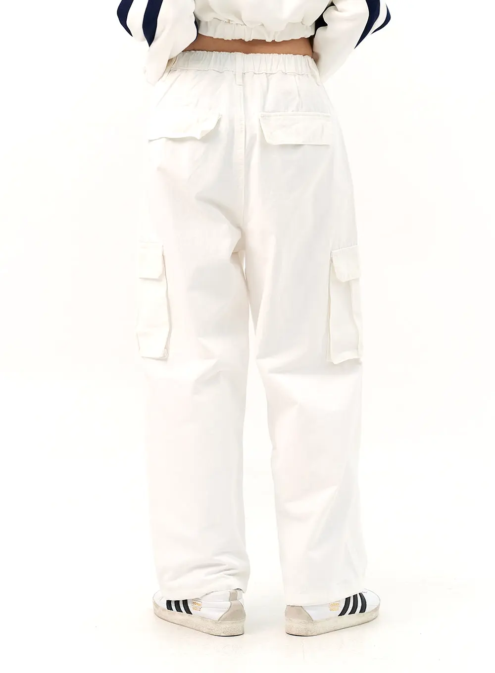 Wide Cargo Pants IO317