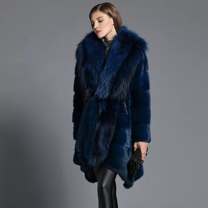 Women's Trendy Fashion Warm Natural Mink Fur Winter Jacket with Hood