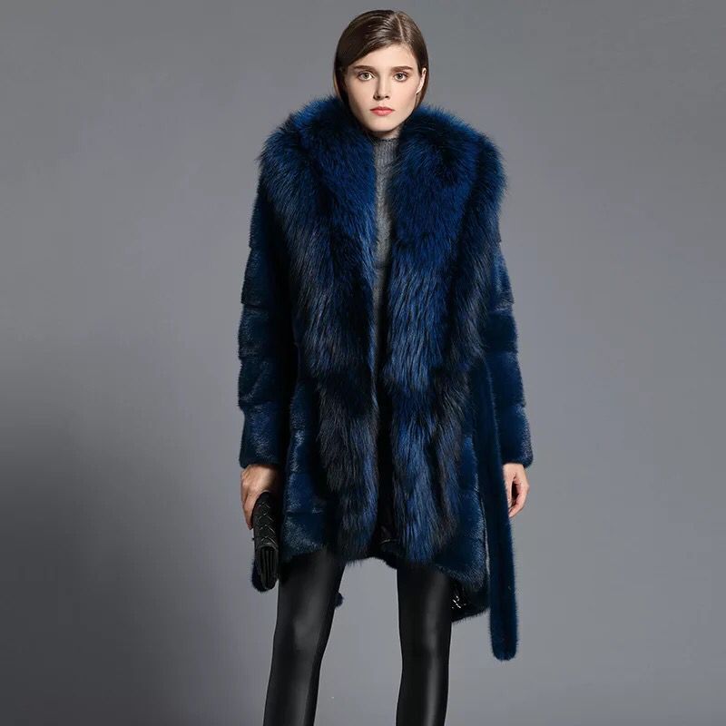 Women's Trendy Fashion Warm Natural Mink Fur Winter Jacket with Hood