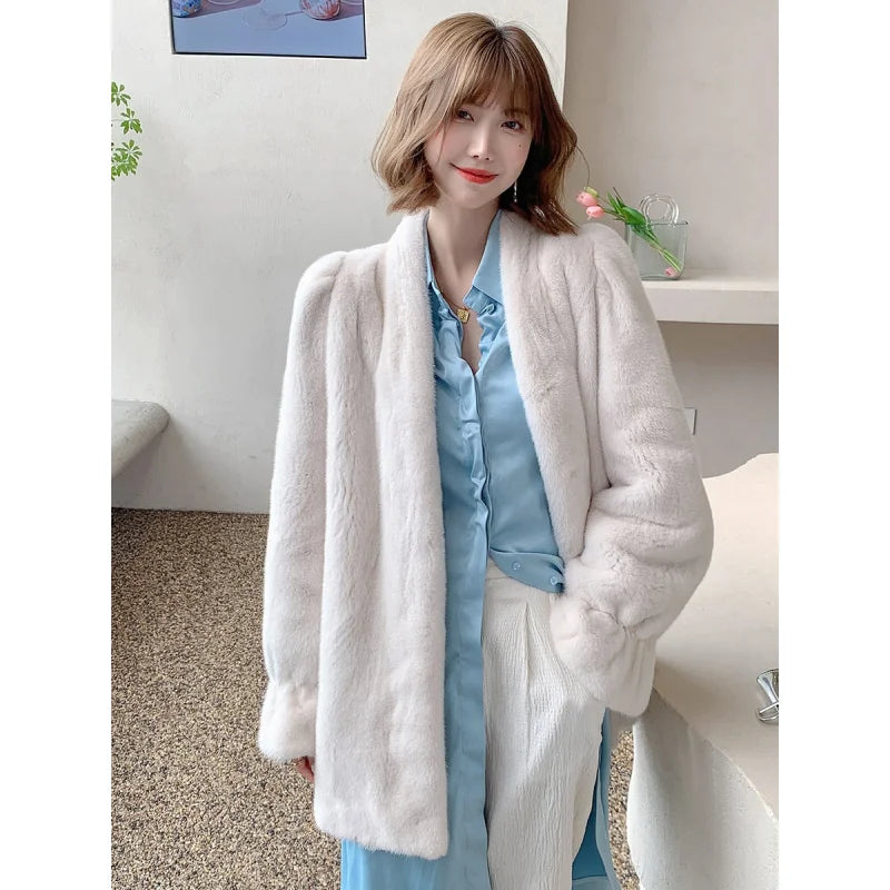 Women's Winter Fashion Natural Real Mink Fur Full Pelt Jacket Outwear